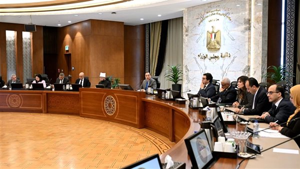 رئيس الوزراء يتابع زيادة الخدمات والأنشطة بالمحافظات الحدودية رئيس الوزراء يتابع زيادة الخدمات والأنشطة بالمحافظات الحدودية