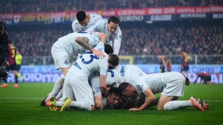 الدوري الإيطالي.. إنتر ميلان يحتل الصدارة بعد تخطي جنوى الدوري الإيطالي.. إنتر ميلان يحتل الصدارة بعد تخطي جنوى