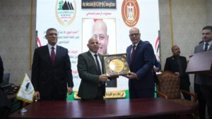 وزارة العمل و"عمال مصر" توقعان بروتوكول تعاون لتعزيز سوق العمل