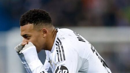 ريال مدريد يقلص فارق النقاط نحو الصدارة بعد فوزه على ألافيس ريال مدريد يقلص فارق النقاط نحو الصدارة بعد فوزه على ألافيس