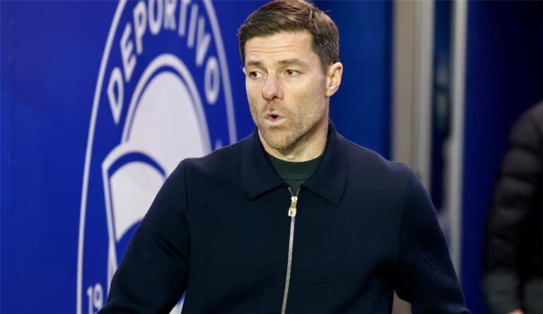 تشابي ألونسو يلمح لتحامل التحكيم على ريال مدريد أمام ألافيس: قرار أثار دهشتي.. ولم يفاجئني! تشابي ألونسو يلمح لتحامل التحكيم على ريال مدريد أمام ألافيس: قرار أثار دهشتي.. ولم يفاجئني!