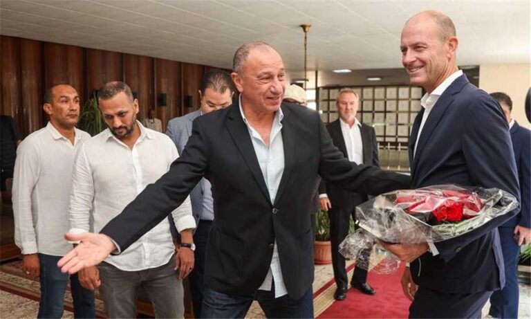 خاص | اجتماع هام في الأهلي.. مناقشات بين الخطيب وسيد عبد الحفيظ وييس توروب خاص | اجتماع هام في الأهلي.. مناقشات بين الخطيب وسيد عبد الحفيظ وييس توروب