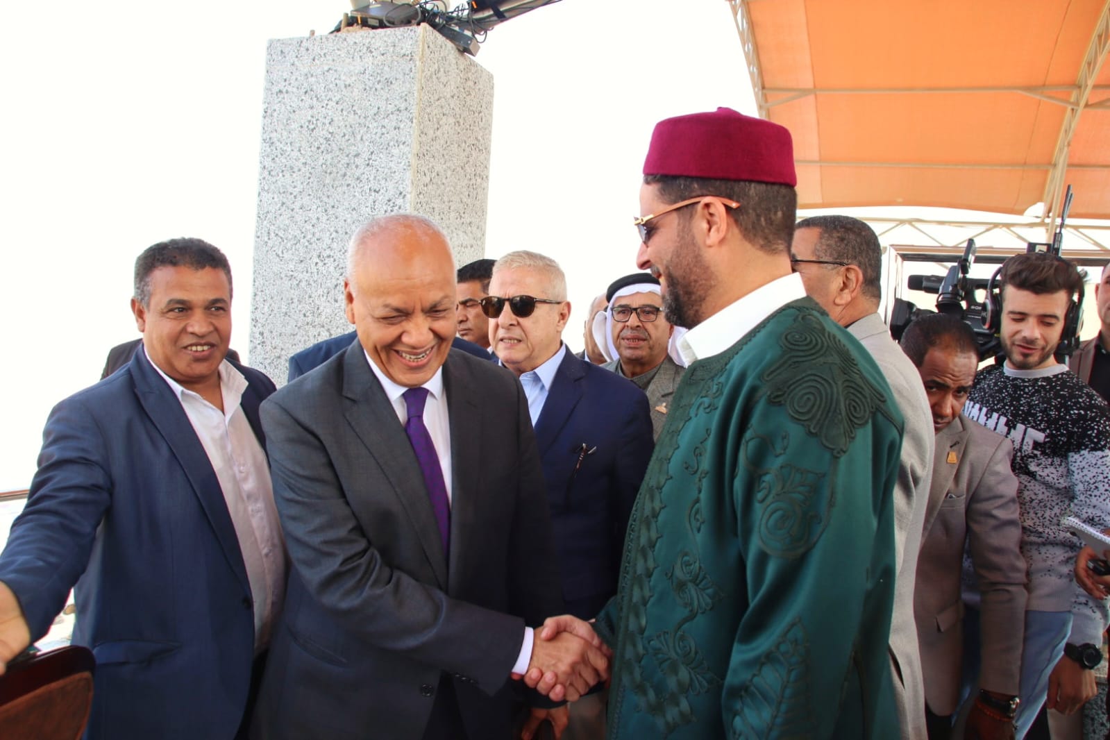 وزير الرياضة ورئيس الاتحاد المصري للرماية يفتتحان ميدان الرماية الجديد بالخارجة دعما للرياضات النوعية 10 وزير الرياضة ورئيس الاتحاد المصري للرماية يفتتحان ميدان الرماية الجديد بالخارجة دعما للرياضات النوعية