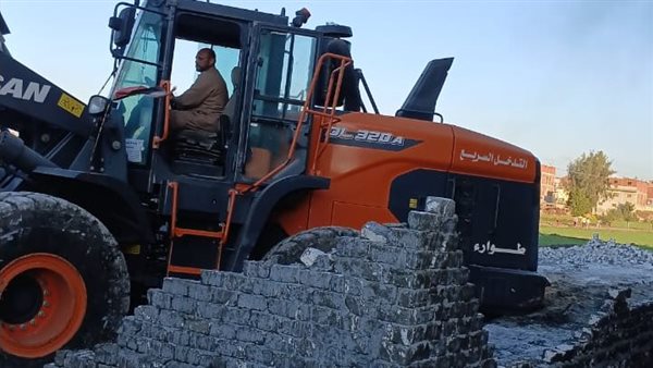 "الزراعة" تعلن إزالة 398 حالة تعد خلال أسبوع "الزراعة" تعلن إزالة 398 حالة تعد خلال أسبوع