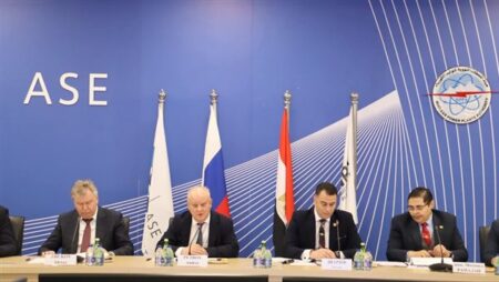 رئيس هيئة المحطات النووية يناقش مع الجانب الروسي تقدم مشروع محطة الضبعة النووية