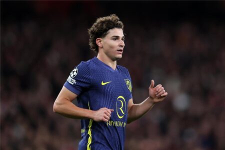 برشلونة يلمح لموقفه من التعاقد مع ألفاريز بديلاً لـ ليفاندوفسكي برشلونة يلمح لموقفه من التعاقد مع ألفاريز بديلاً لـ ليفاندوفسكي