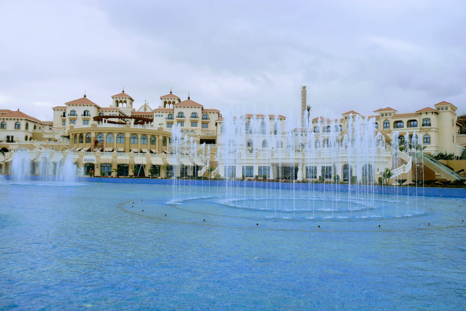 غدا.. افتتاح المنطقة التجارية الترفيهية "The Village" في سيليا بالعاصمة الجديدة