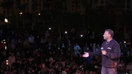 وسط حضور الالاف في سيليا.. رامي صبري يحي حفل افتتاح "The Village"، أحدث وجهات التسوق والترفيه بالعاصمة الجديدة