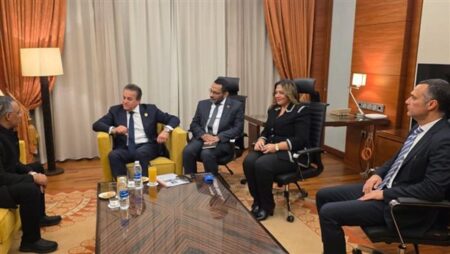 وزير الصحة يلتقى نظيره الموريتاني لبحث سبل التعاون