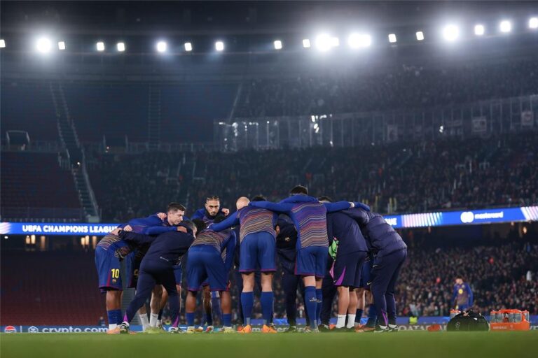 لاعب برشلونة يقترب من العودة لـ الدوري الإنجليزي.. وسببان يعيقان تجديد عقده لاعب برشلونة يقترب من العودة لـ الدوري الإنجليزي.. وسببان يعيقان تجديد عقده