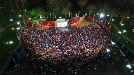 التنمية الشبابية بالجزيرة يعرض كأس ألأمم الأفريقية علي شاشة عرض عملاقة بالمسرح الروماني