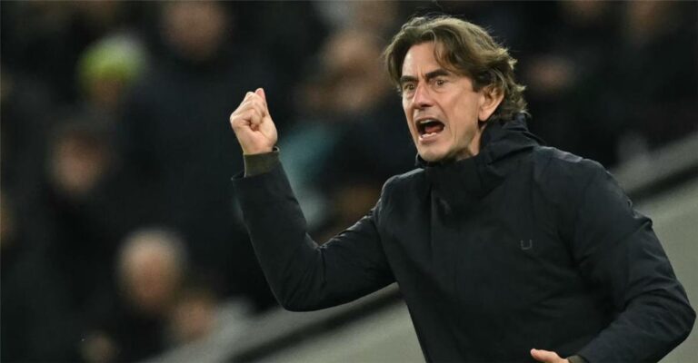 مدرب توتنهام يهاجم التحكيم: هدف ليفربول الثاني خطأ فادح.. والفار فشل في مهمته مدرب توتنهام يهاجم التحكيم: هدف ليفربول الثاني خطأ فادح.. والفار فشل في مهمته