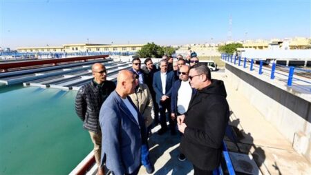 وزير الإسكان يتفقد مشروع "جنة 4" السكني ومحطة تنقية المياه بالشيخ زايد