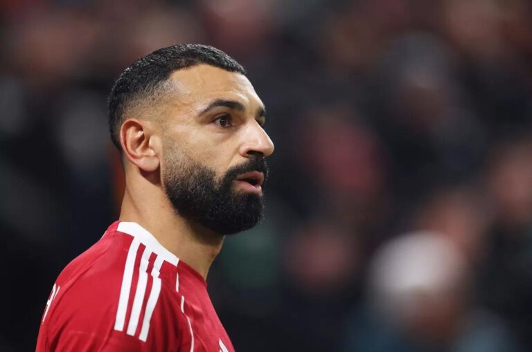 ليفربول يعلن موقفه من رحيل محمد صلاح.. ورامي عباس يهدد النادي