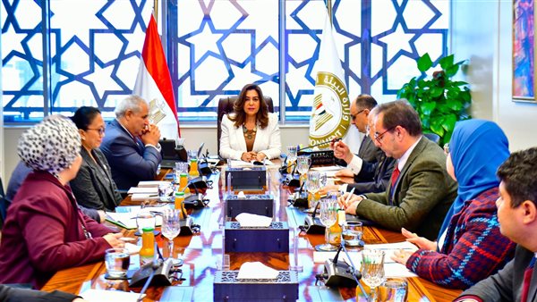 وزيرة التنمية المحلية تبحث التوسع في إنتاج السماد العضوي من وحدات البيوجاز وزيرة التنمية المحلية تبحث التوسع في إنتاج السماد العضوي من وحدات البيوجاز