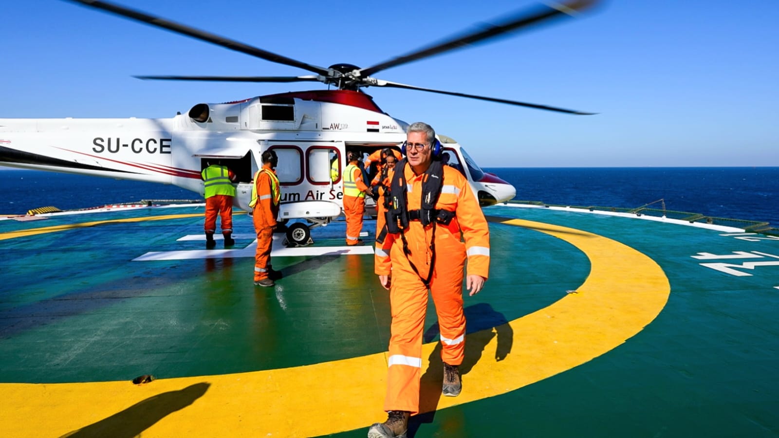 وزير البترول يتفقد أعمال حفر أول بئر ببرنامج إيني الإيطالية في خليج السويس وسيناء