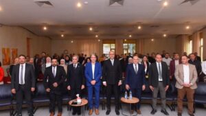 وزير العمل يسلم 50 عقد عمل لذوي الهمم بجامعة هليوبوليس