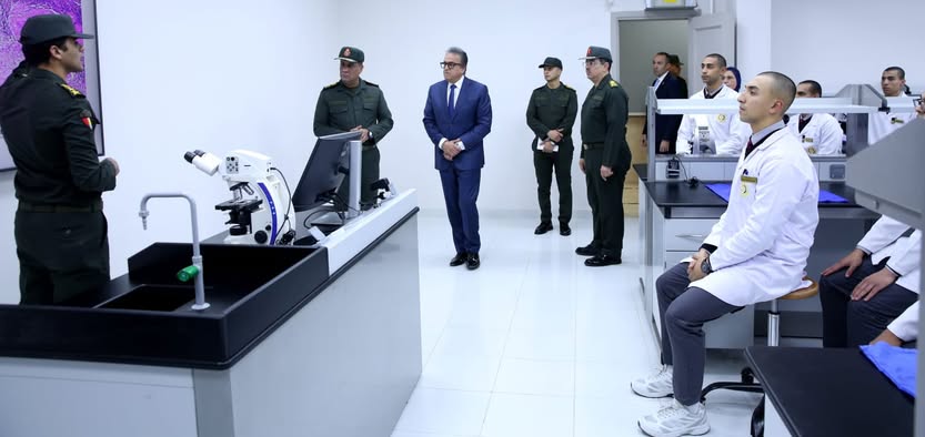 كلية الطب بالقوات المسلحة تستقبل الدكتور خالد عبد الغفار نائب رئيس مجلس الوزراء للتنمية البشرية ووزير الصحة والسكان.. شاهد