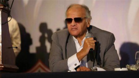 ممدوح عباس ينفجر: الزمالك أصبح غزة الرياضة والحل في التهجير