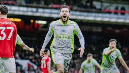 مانشستر سيتي يقلب الطاولة على نوتنجهام فورست ويعتلي صدارة البريميرليج مؤقتًا