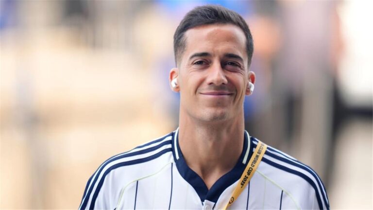لوكاس فاسكيز يدافع عن لاعب ريال مدريد: مثل الآلة ويعرف ما يجب عليه فعله