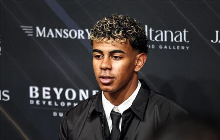 حفل جلوب سوكر.. لامين يامال بعد تتويجه بـ3 جوائز: أشعر بضغط أكبر من الموسم الماضي