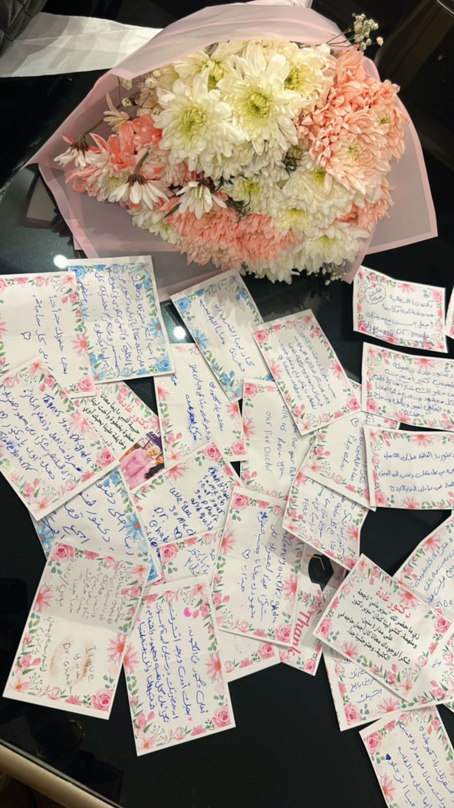 مشهد وفاء بكلية التربية النوعية.. طلاب يكرّمون الدكتورة غادة عبد الرحيم لمسيرتها الإنسانية والعلمية