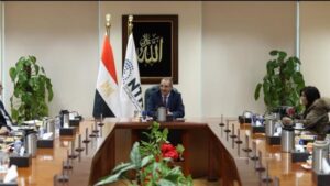 وزير الاتصالات يستعرض حزمة خدمات جديدة ودعم التصنيع المحلي