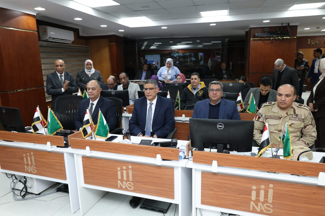 محافظ الجيزة يشرف على غلق لجان انتخابات النواب في اليوم الثاني لجولة الإعادة