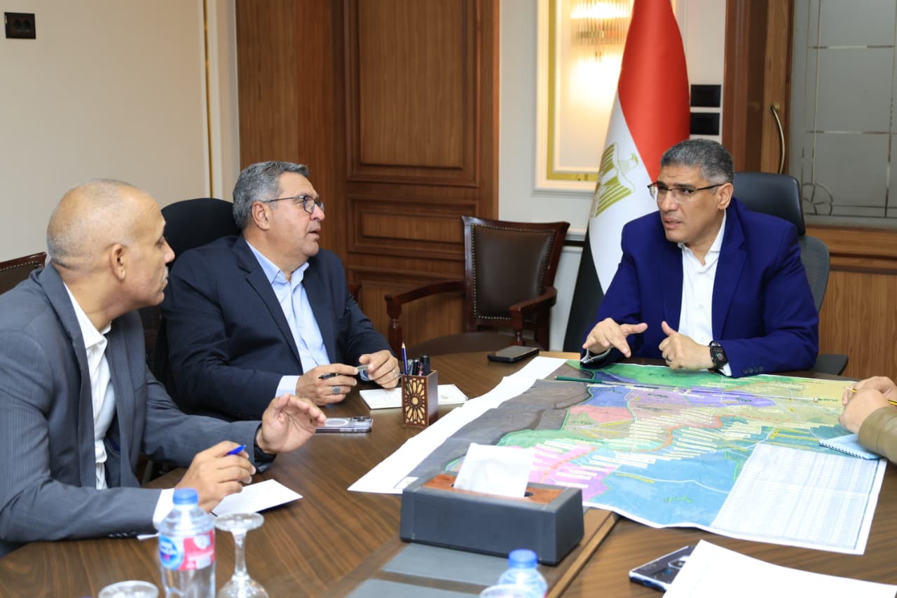 محافظ الجيزة يعلن مخططًا لتطوير ورفع كفاءة 74 نفقًا أسفل الطريق الدائري