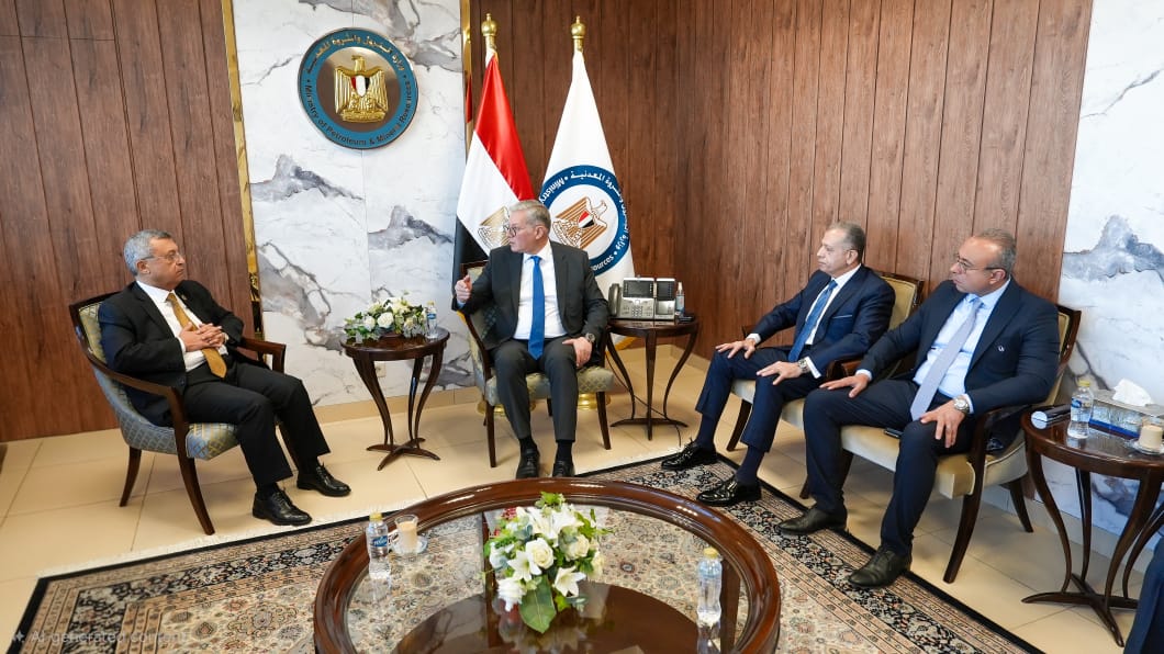 وزير البترول يستقبل هيئة مكتب لجنة الطاقة والبيئة والقوى العاملة بمجلس الشيوخ 1 وزير البترول يستقبل هيئة مكتب لجنة الطاقة والبيئة والقوى العاملة بمجلس الشيوخ