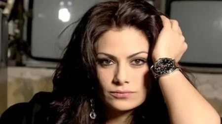 صبا مبارك بجمبسوت أنيق.. كيف نسقت اللوك؟ صبا مبارك بجمبسوت أنيق.. كيف نسقت اللوك؟