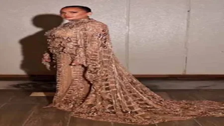 "فستان طويل ولامع".. هند صبري تتألق في أحدث جلسة تصوير ونجمات الفن يعلقن "فستان طويل ولامع".. هند صبري تتألق في أحدث جلسة تصوير ونجمات الفن يعلقن