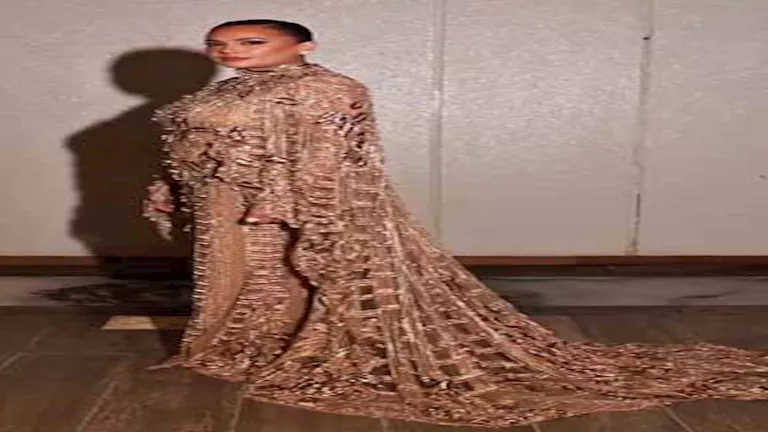 "فستان طويل ولامع".. هند صبري تتألق في أحدث جلسة تصوير ونجمات الفن يعلقن "فستان طويل ولامع".. هند صبري تتألق في أحدث جلسة تصوير ونجمات الفن يعلقن