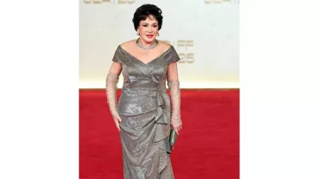 صبا مبارك ولبلبة وماريا بحراوي يتألقن بحفل ختام مهرجان البحر الأحمر(صور)