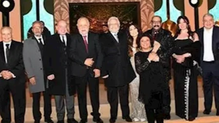 فرحة أبو العروسة.. هنيدي يحتفل بزفاف ابنته وسط نجوم الفن فرحة أبو العروسة.. هنيدي يحتفل بزفاف ابنته وسط نجوم الفن