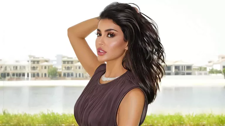 الأسود يليق بها.. يمني خوري بإطلالة كاجوال الأسود يليق بها.. يمني خوري بإطلالة كاجوال