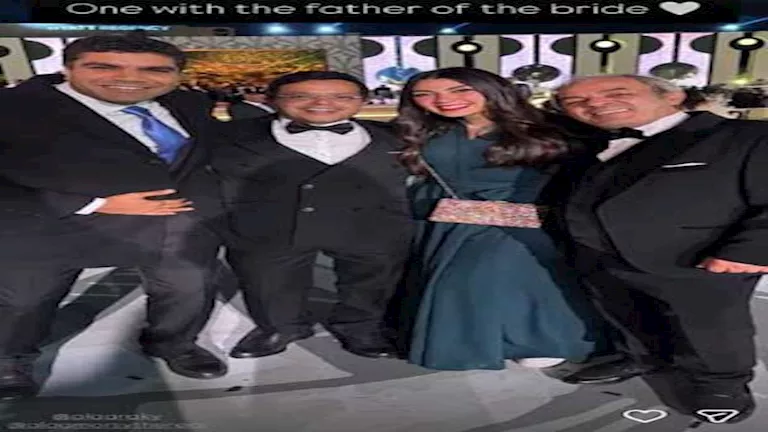 بالطبلة.. علاء مرسي يشارك هنيدي فرحته بزواج ابنته بالطبلة.. علاء مرسي يشارك هنيدي فرحته بزواج ابنته