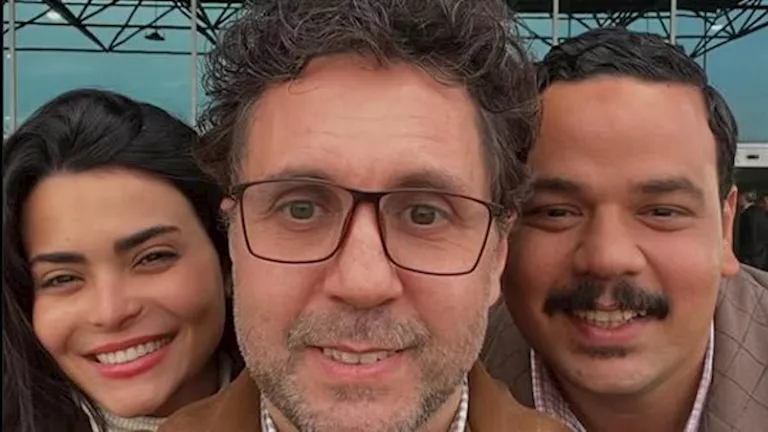 هشام ماجد يتوعد مصطفى غريب بسبب مشهد مع أسماء جلال والجمهور يعلق هشام ماجد يتوعد مصطفى غريب بسبب مشهد مع أسماء جلال والجمهور يعلق