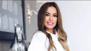 داليا مصطفى بفستان جذاب- إليك تفاصيل اللوك