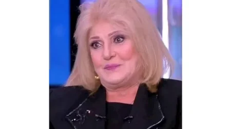 نقل الفنانة جليلة محمود غرفة العناية المركزة نقل الفنانة جليلة محمود غرفة العناية المركزة