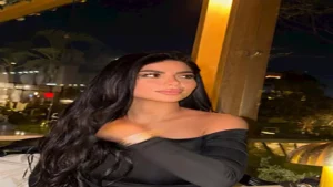 "سر اللون البرتقالي".. كارولين عزمي بإطلالات تخطف القلوب