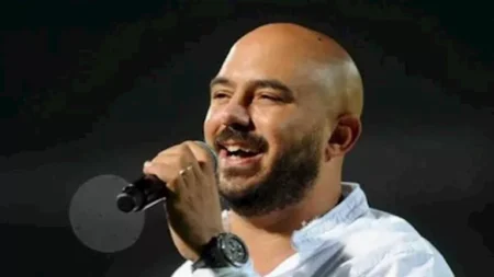 محمود العسيلي: "حلمي اتحقق إني أعمل أغنية لـ محمد صلاح" محمود العسيلي: "حلمي اتحقق إني أعمل أغنية لـ محمد صلاح"