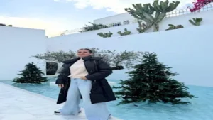 هنا شيحة تستمتع بوقتها في شوارع تونس