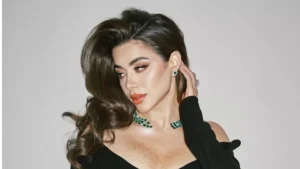 يارا السكري تستعرض إطلالة جريئة لها بأحدث ظهور والجمهور يعلق (صور)