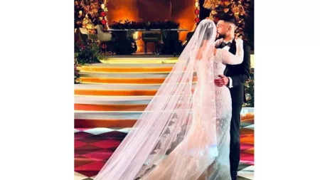 أول تعليق من حنان ترك بعد زفاف نجلها آدم