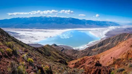 وادي الموت يشهد معجزة.. عودة بحيرة مانلي بعد الأمطار الغزيرة (صور)