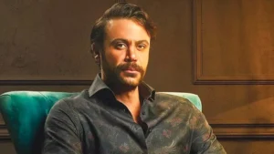 "خالص العزاء".. محمد إمام ينعى الماكيير الراحل محمد عبد الحميد