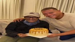 أحمد عبدالحميد ينعى والده الماكيير محمد عبدالحميد: "أطيب قلب وأحسن أب"