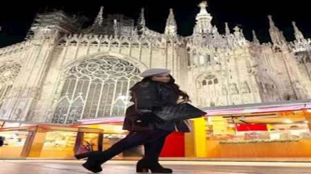 بإطلالة شتوية أنيقة.. شيماء سيف تحتفل بالكريسماس في ميلانو